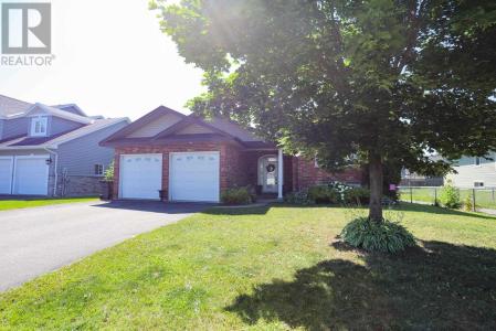 150 PAGEANT DR, Sault Ste. Marie, Ontario P6B 5S9, Canadá
