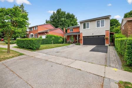 33 LONDON ROAD, Newmarket, אונטריו L3Y 6A1, קנדה 