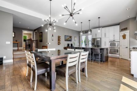 1944 HERITAGE ROAD, Kingsville, Ontario N9Y 2E6, Canada