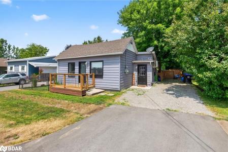 153 VETERANS LANE, Victoria Harbour, Ontario L0K 2A0, Canada