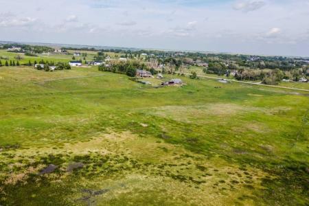 80 STREET E, Rural Foothills County, Alberta T1S 3W7, Canada