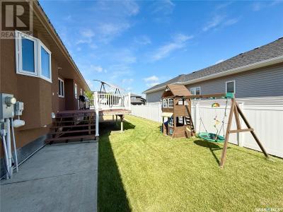 523 BROWN CRESCENT, Weyburn, ססקצ'ואן S4H 0M9, קנדה