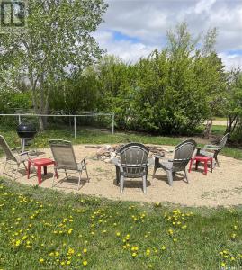 215 KERRY STREET, Limerick, Saskatchewan S0H 2P0, Canada