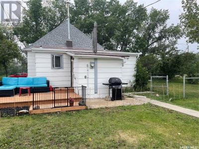 215 KERRY STREET, Limerick, Saskatchewan S0H 2P0, Canada