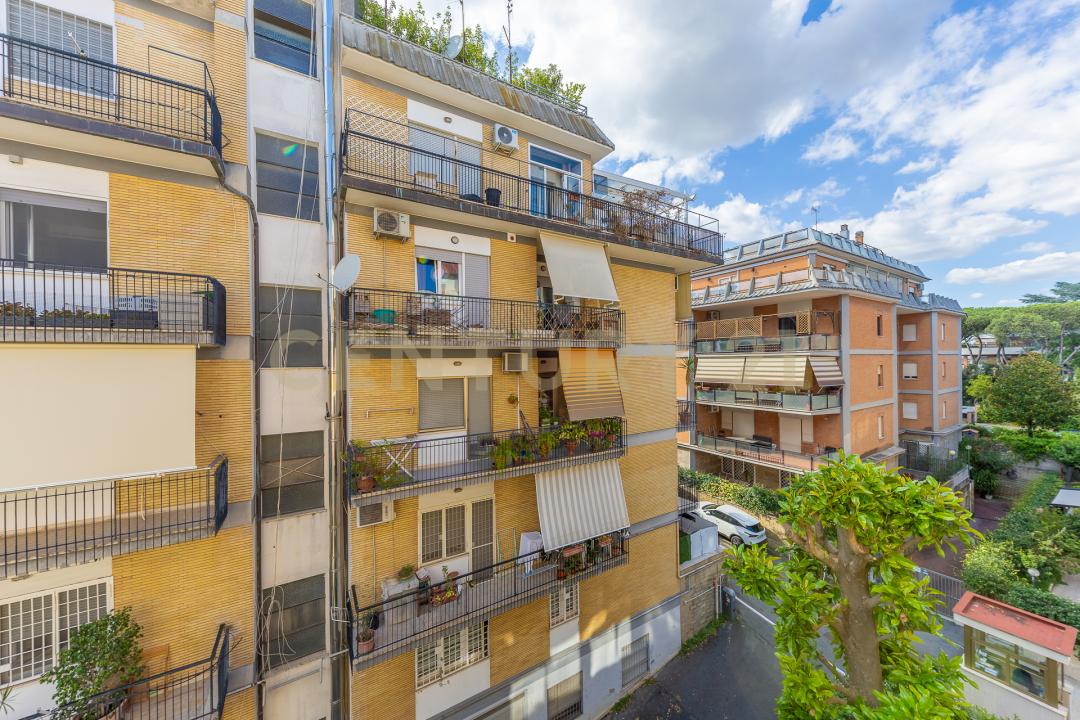 Via Leonessa, Rome, Lazio 00118, إيطاليا