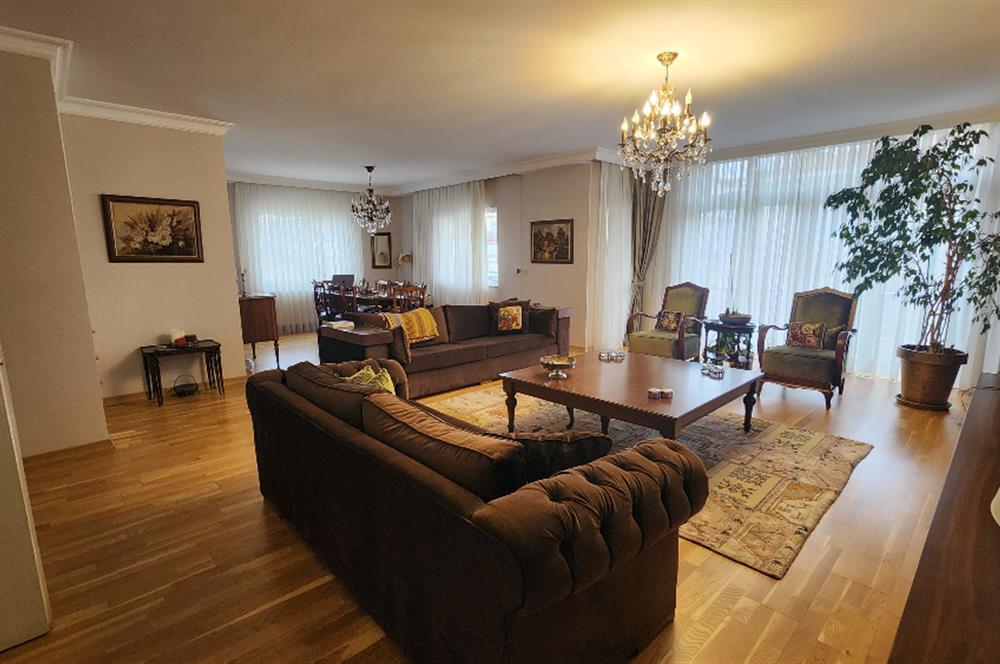 İstanbul-Avrupa, 34077, Turquie