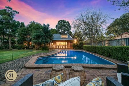 3 Virginia Place, West Pennant Hills, NSW 2125, Australia