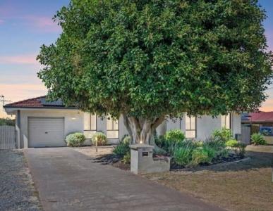 10 Ganfield Place, Australind, WA 6233, Australia