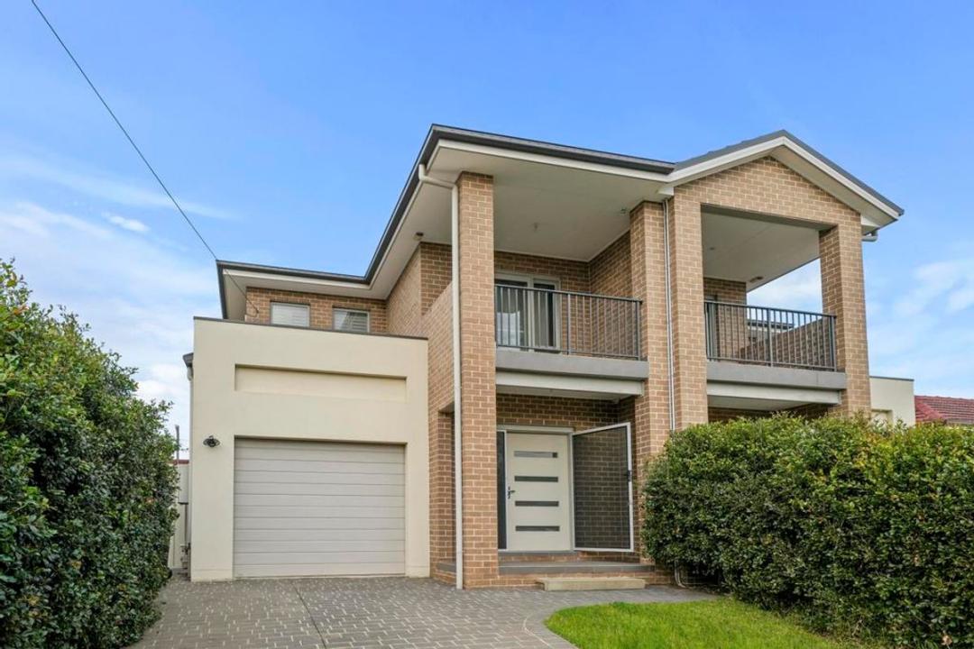 24 Mcilvenie Street, Canley Heights, NSW 2166, Avustralya