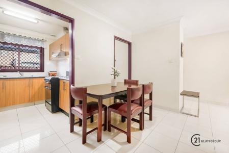 1/34 Minto Road, Minto, NSW 2566, Australia