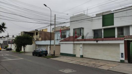 Enrique Salazar Barreto , Lima, Lima 00001, Peru