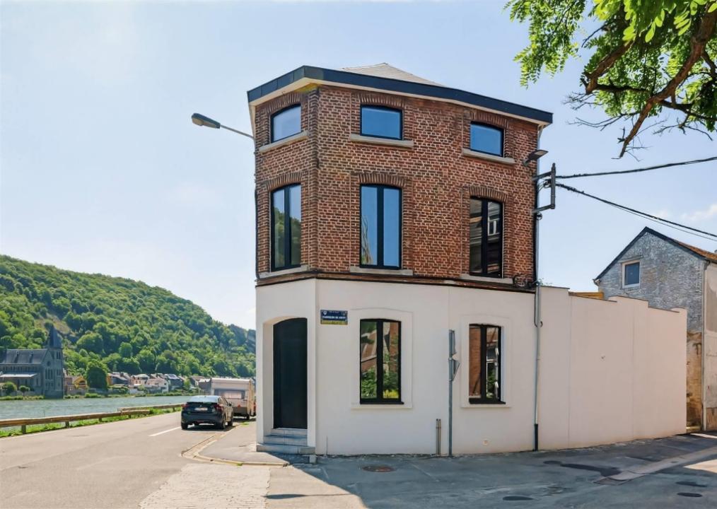 Rue de Givet 1, Dinant, 5500, Belgien