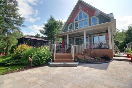 1894C  Rue Ste-Marie, Pohénégamook, Quebec G0L 1J0, Canada