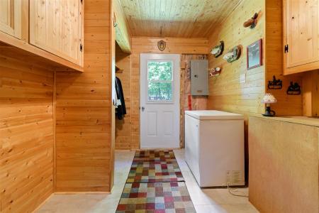 17-20 Ch. Beaver Bay, Thorne, Québec J0X 2A0, Canada