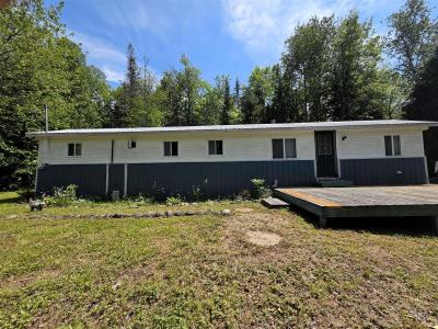 135Z Ch. Philippe, Otter Lake, Quebec J0X 2P0, Kanada