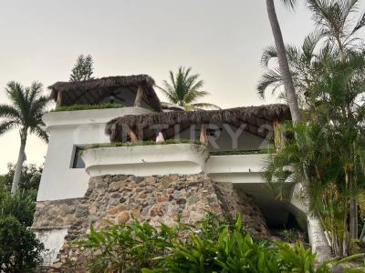 Almendros s/n, Fraccionamiento Las Lomas del Mar s/n,, Manzanillo, Colima 28868, Mexique