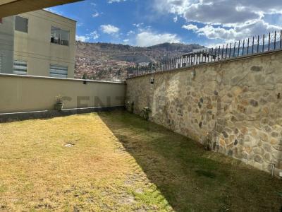 Av. El Vergel y calle Colibrí, Condominio Hacienda de Irpavi Nº30, Zona de Irpavi 30, Alto Irpavi, La Paz NN, Bolivia