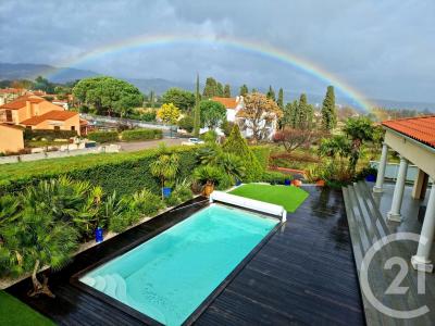 Ceret, Languedoc-Roussillon 66400, France