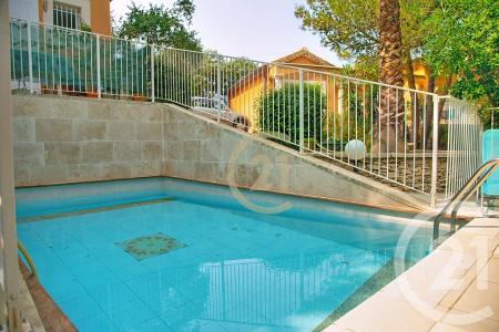 Beaucaire, Languedoc-Roussillon 30300, 法国