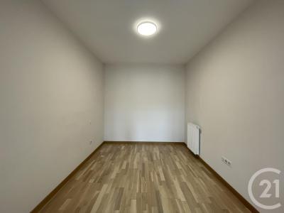 Moulins, Auvergne 03000, France