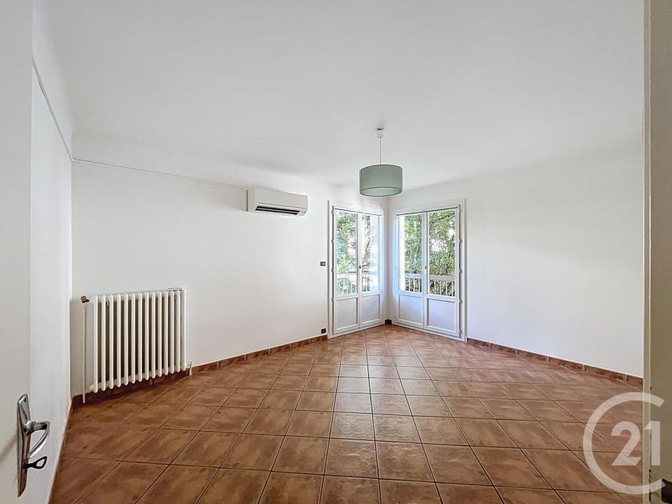 Ceret, Languedoc-Roussillon 66400, França