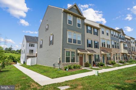 19701 Preservation Mews, Montgomery Village, Maryland 20886
