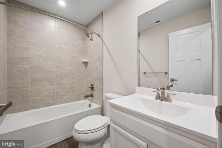 19701 Preservation Mews, Montgomery Village, Maryland 20886
