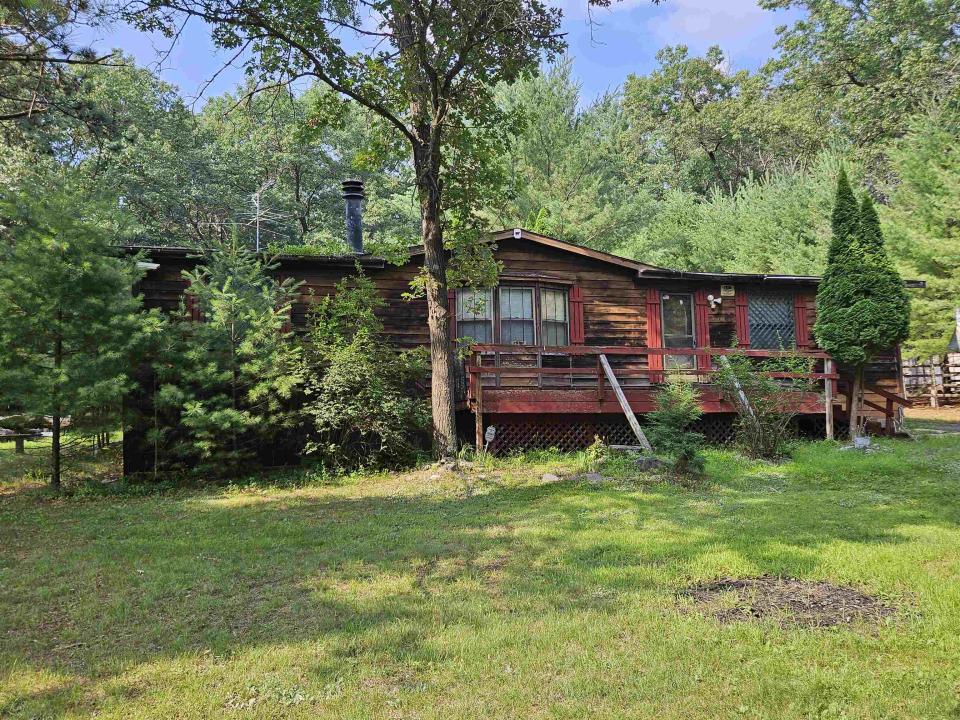 1150 Gale Court, Wisconsin Dells, Wisconsin 53965-8913, USA