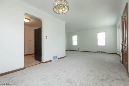 1564 Woodrow Avenue, Mayfield Heights, 俄亥俄州 44124, 美国