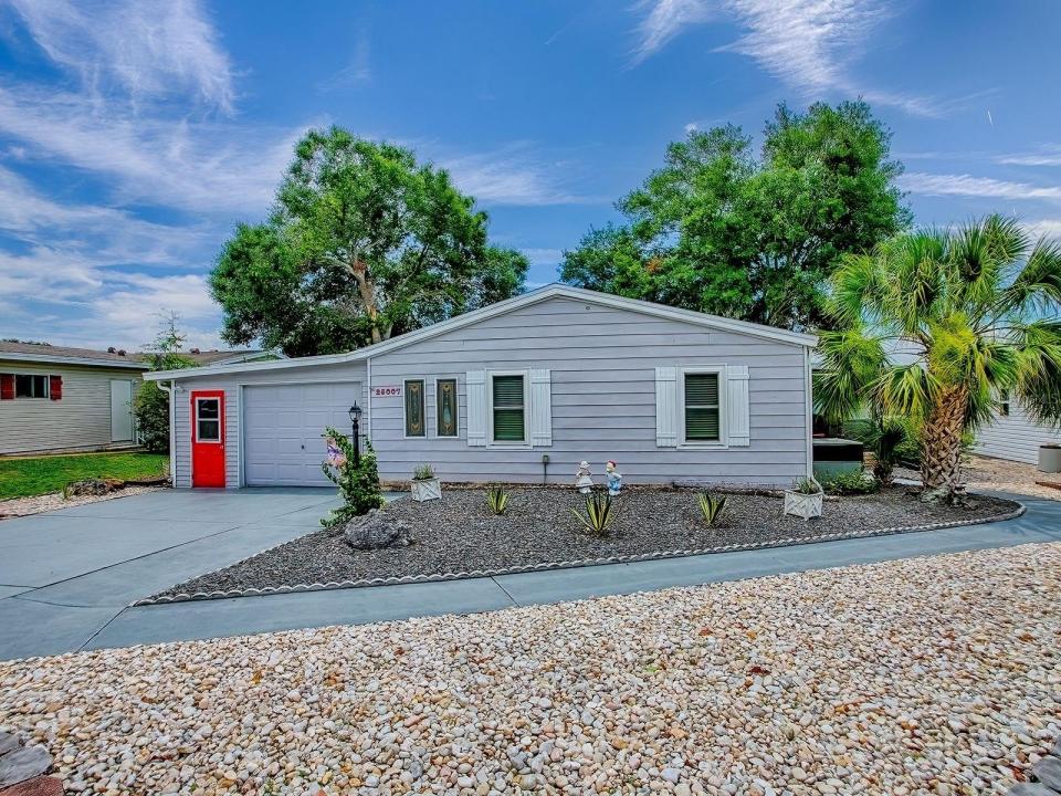 25007 BELLEVUE, LEESBURG, Флорида 34748, Соединенные Штаты