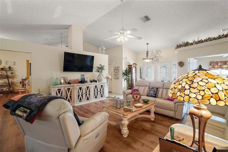 25102 MERIWEATHER ROAD, LEESBURG, 佛罗里达州 34748, 美国