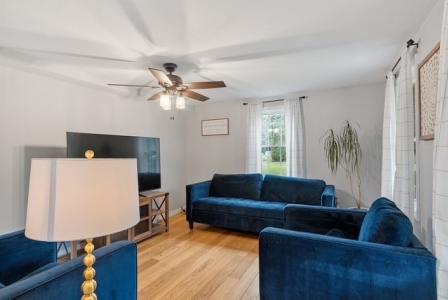 213 Cedar St, Sturbridge, Massachusetts 01518, USA