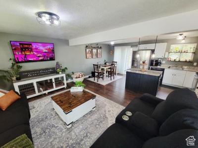 6527 W 3940 S, West Valley City, Utah 84128, Estados Unidos