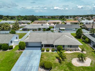 613 La Jolla Ave, Sun City Center, Florida 33573, USA