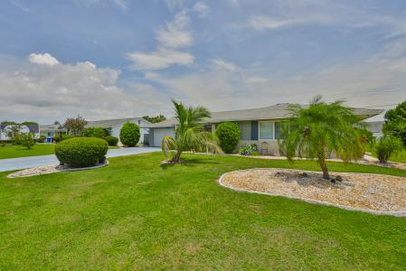 613 La Jolla Ave, Sun City Center, Florida 33573, Estados Unidos