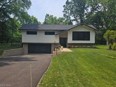 2928 Vincent Rd, Silver Lake, Ohio 44224, USA