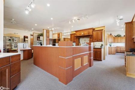 3615 Flint Ridge Dr., Burlington, Iowa 52601