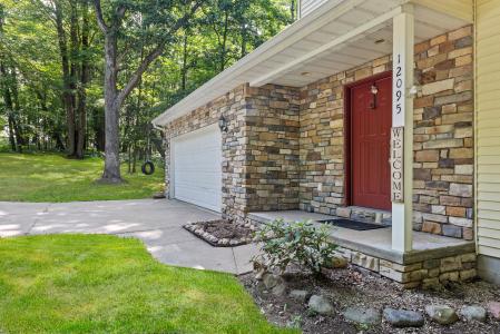 12095 DuBois , Canadian Lakes, Michigan 49346, Estados Unidos