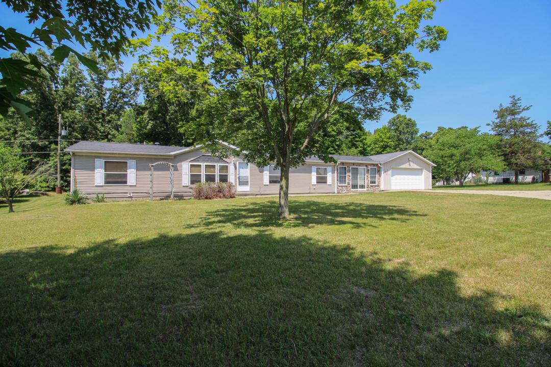 55530 Cr 653, Paw Paw, Michigan 49079, USA