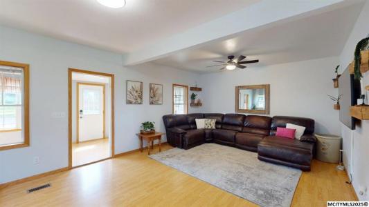 516 S Broadway, Manly, Iowa 50456, USA