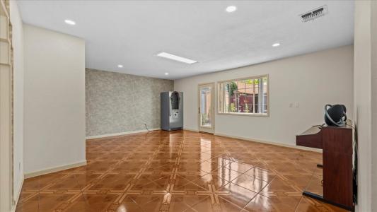 9811 Bolton Ave, Montclair, California 91763