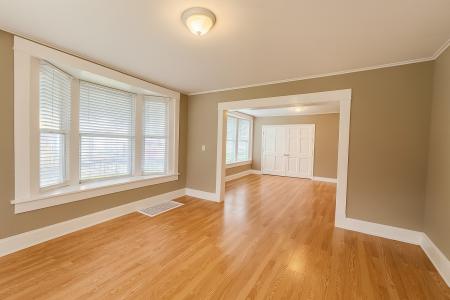 216 Polk Ave., Charleston, Illinois 61920