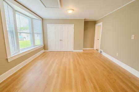 216 Polk Ave., Charleston, Illinois 61920