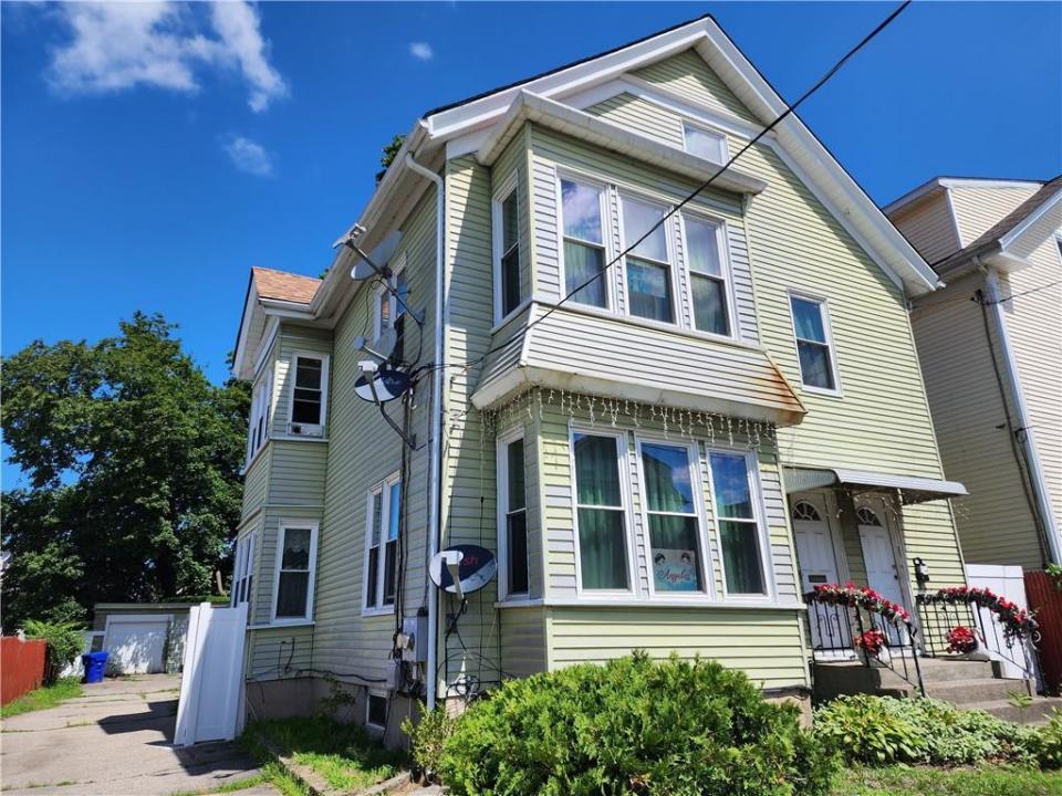 57 Rand Street, Central Falls, Rhode Island 02863, Estados Unidos