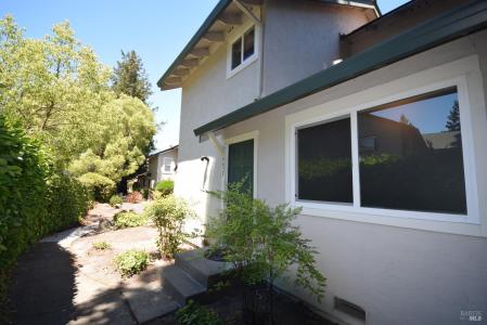 6633 Meadow Pines Ave, Rohnert Park, Califórnia 94928, Estados Unidos