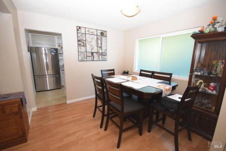6633 Meadow Pines Ave, Rohnert Park, Califórnia 94928, Estados Unidos