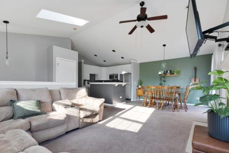 1002 Castleshire Dr, Woodstock, 伊利諾州 60098, 美國