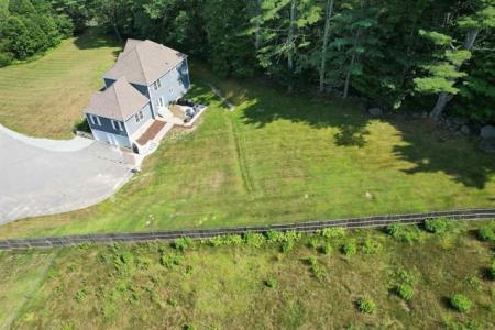 233 North Stark Highway, Weare, New Hampshire 03281, HOA KỲ