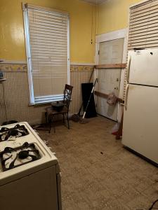347 W 59th Place, Chicago, Illinois 60621, USA