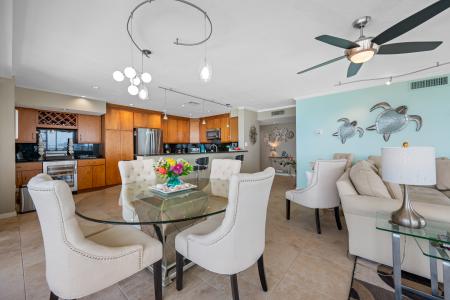 7600 Bayshore Dr #703, Treasure Island, Florida 33706, USA